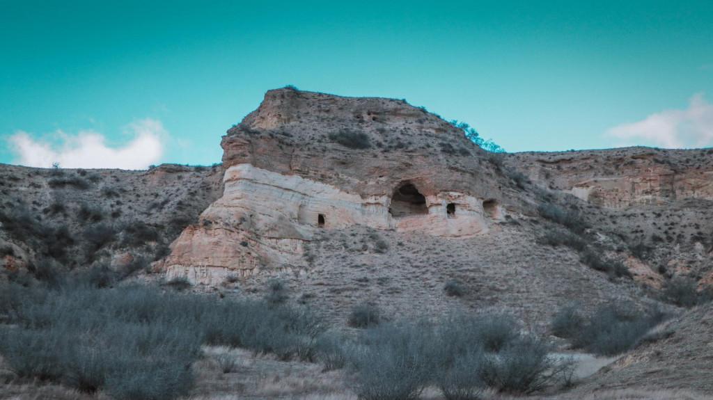 გარეჯის საბერეები - David Gareji Cave, Sabereebi, gareji desert