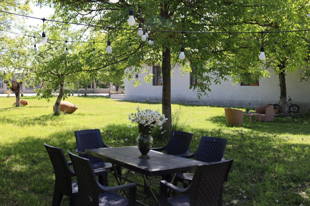 სასტუმრო ჟებოტა გარდენი