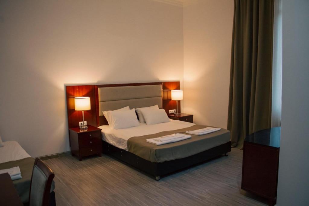 სასტუმრო ჟებოტა გარდენი