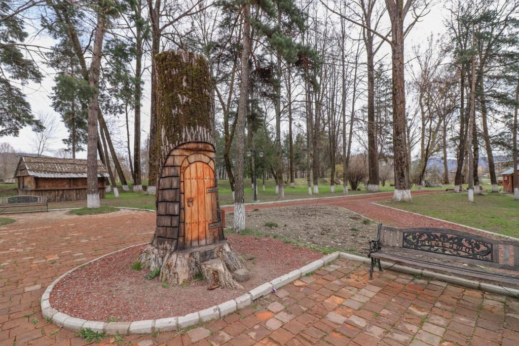 კუჟანას ბაღი, თიანეთი - Kuzhana Park, Tianeti