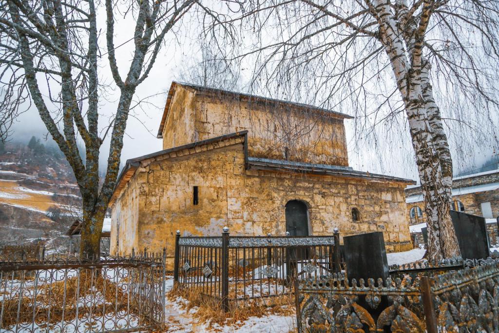 ნაკიფარის წმინდა გიორგის ეკლესია Накипари Церковь Святого Георгия