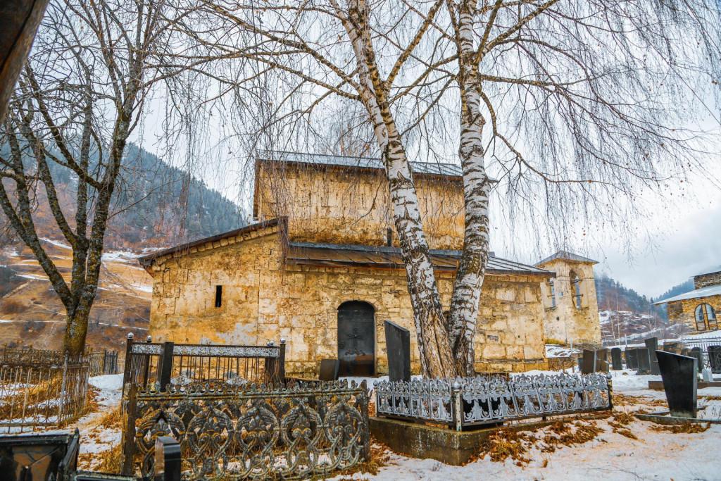 ნაკიფარის წმინდა გიორგის ეკლესია Nakipari St. George\'s Church