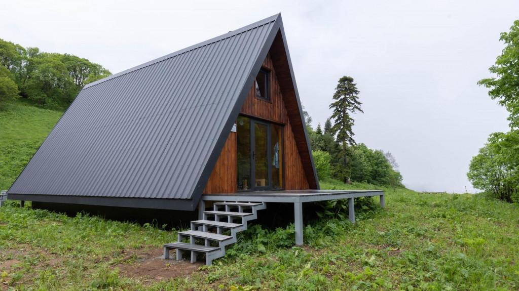 შუანოს ტურისტული თავშესაფარი