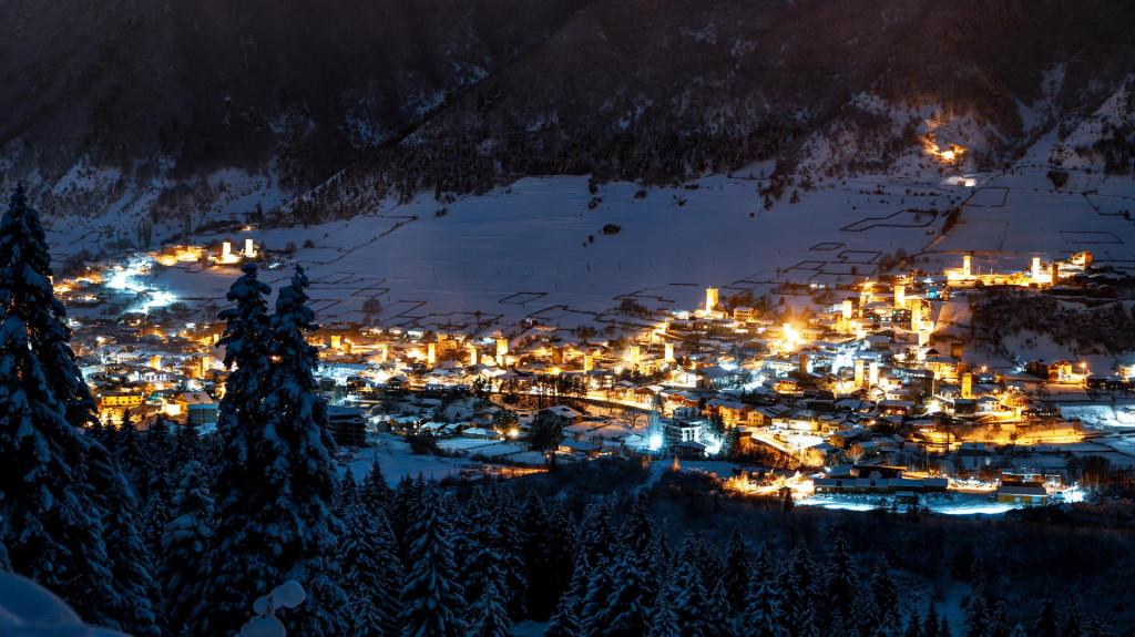 mestia in winter,  Местия зимой ღამის მესტია