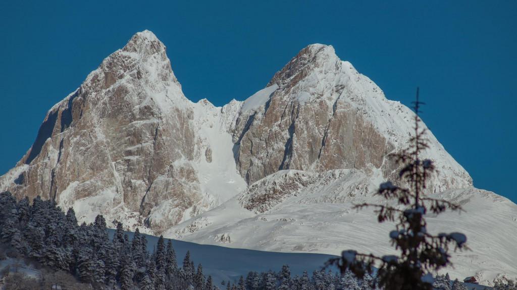 mount ushba მწვერვალი пик ушба