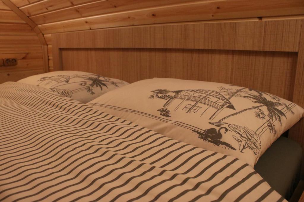 ხის სახლი მესტიაში - wood house in Mestia