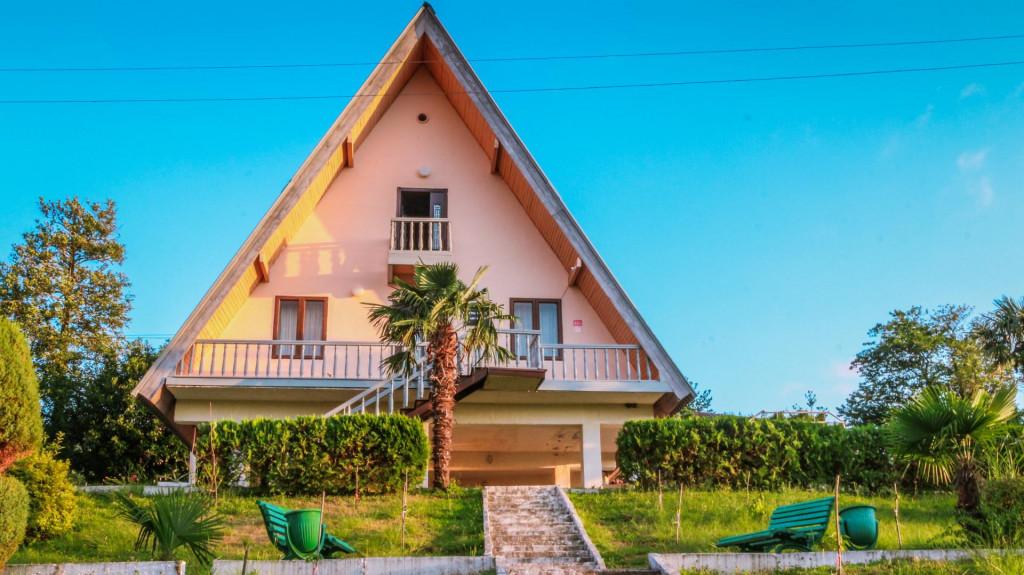 ნოდარ დუმბაძის სახლ-მუზეუმი, ჩოხატაური, გურია - Nodar Dumbadze House Museum, Chokhatauri, Guria