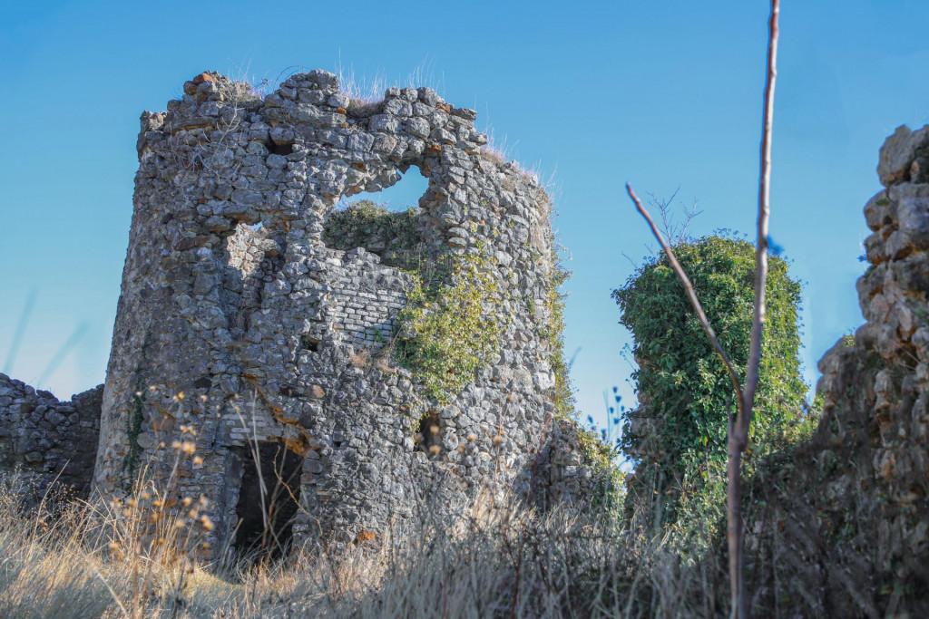 შხეფის ციხე Shkhepi Fortress