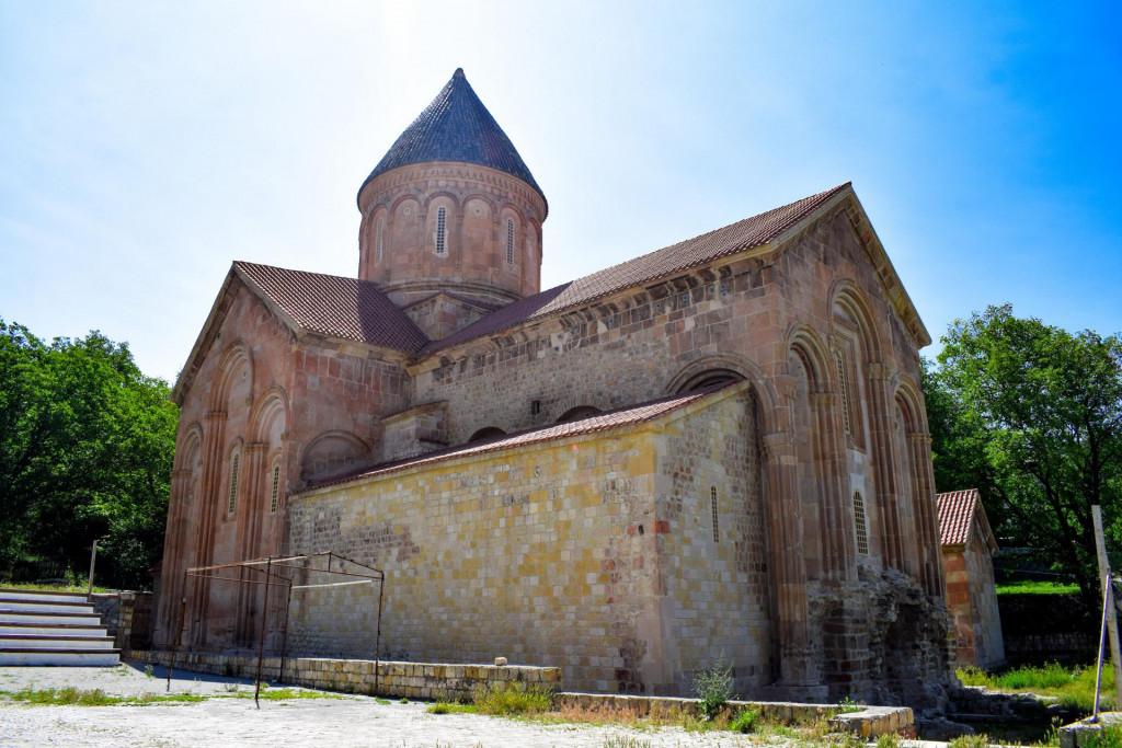 იშხნის საკათედრო ტაძარი