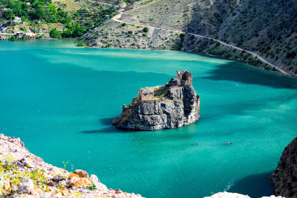 კავკასიძეების ციხე