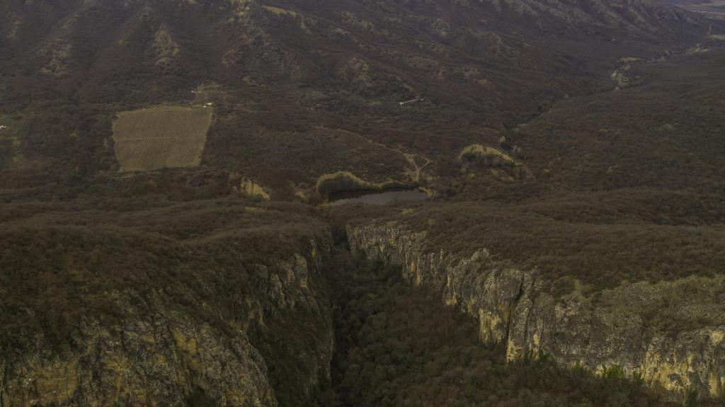 ხეობა Artsivi (eagle)