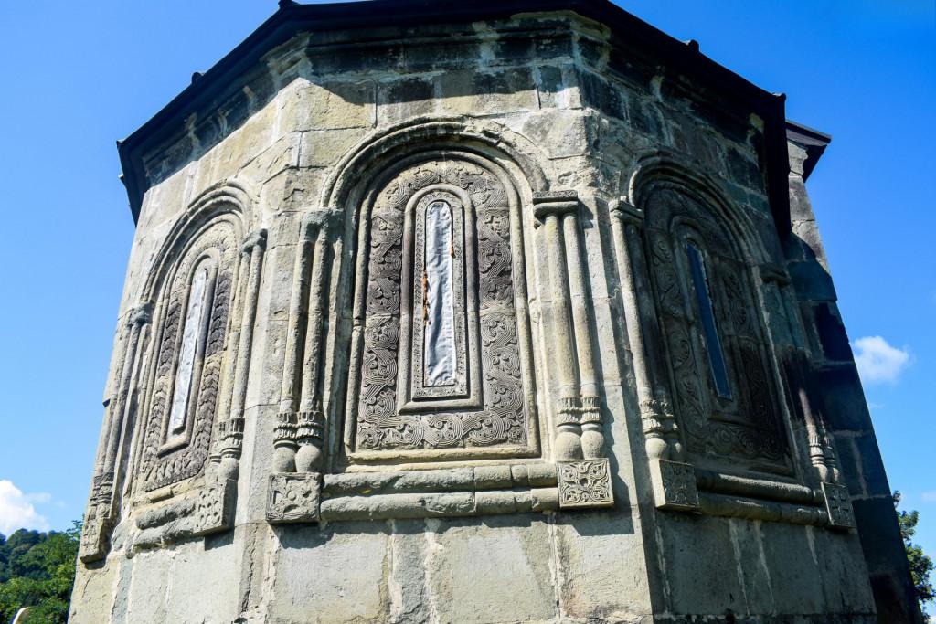 ლიხაურის ღვთისმშობლის სახელობის ეკლესია