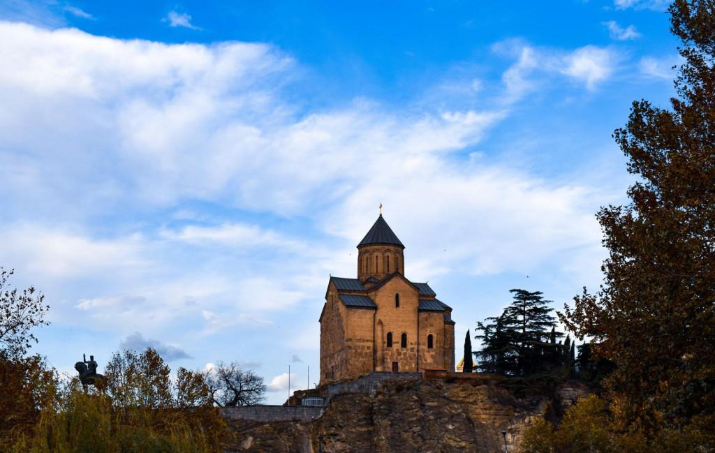 მეტეხის ღვთისმშობლის შობის სახელობის ტაძარი