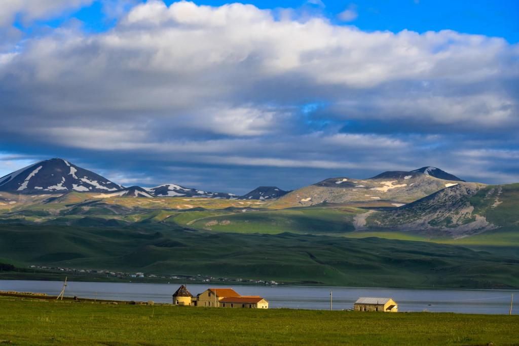ფარავანის ტბა
