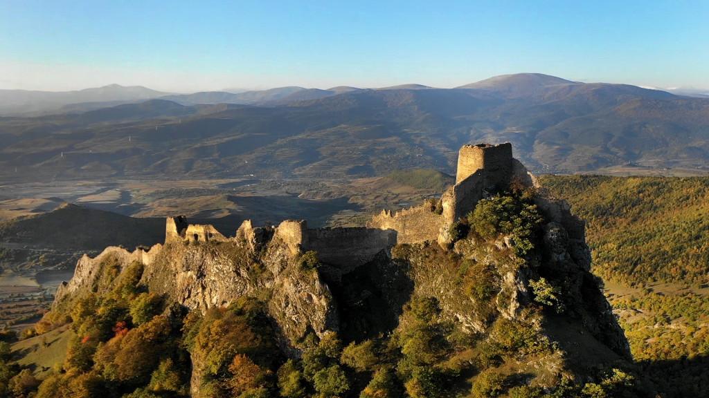 Oqroscixe, Adigeni