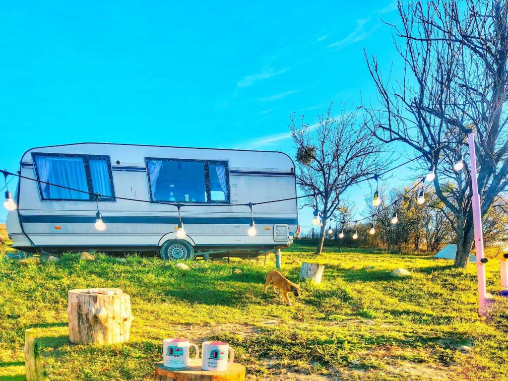 ოთახი#8 • Room #8