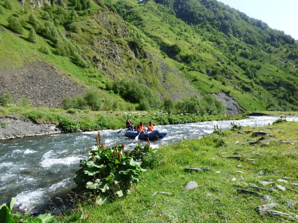 Rafting in Juta Valley