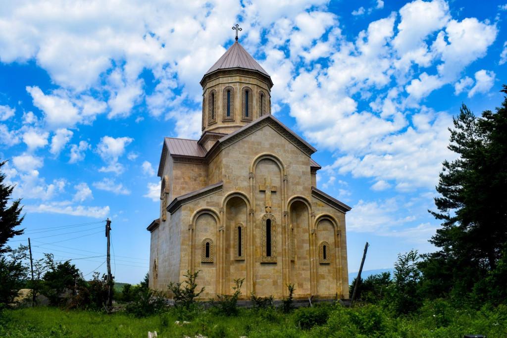 Beretis St. Nicholas Church, ეკლესია