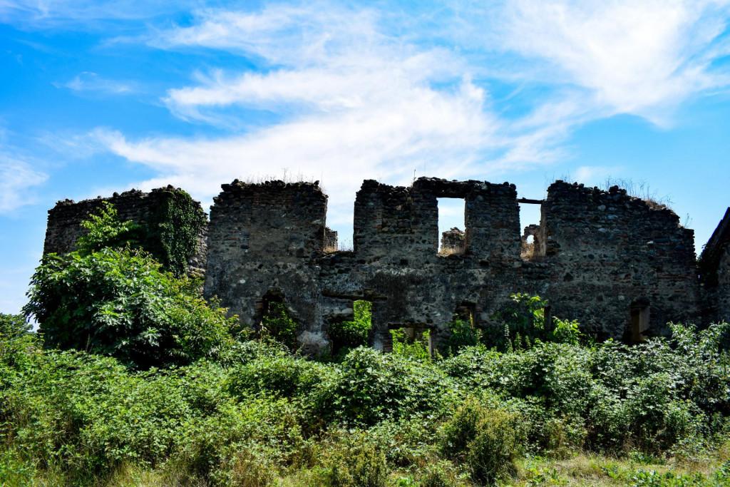 Laliskuli Castle, Fortress