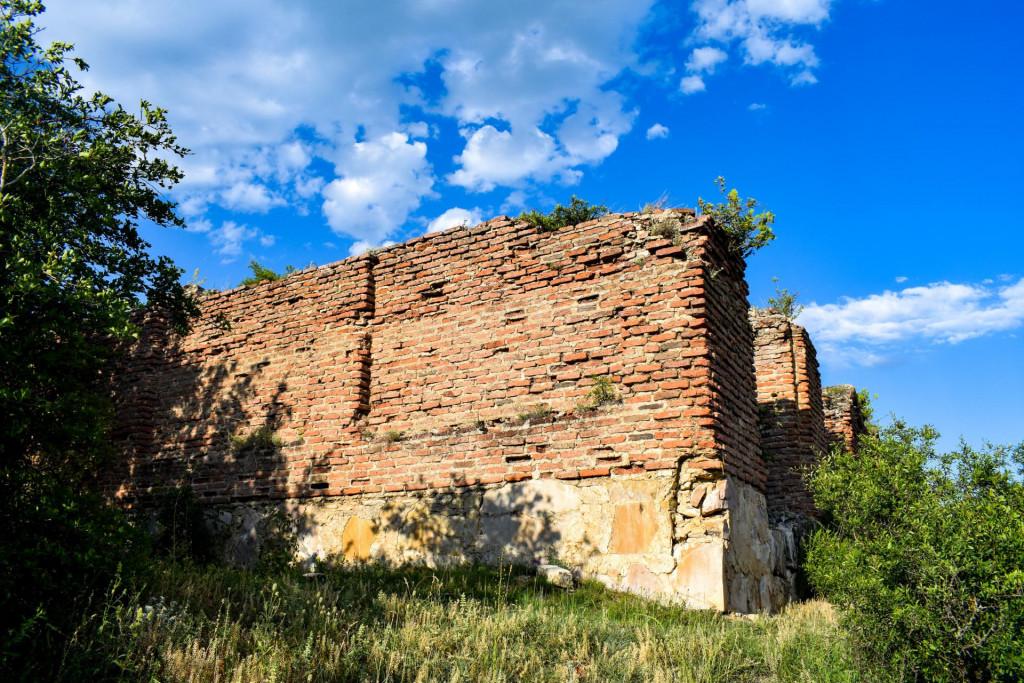 ალვანის ცხრაკარას სასახლე