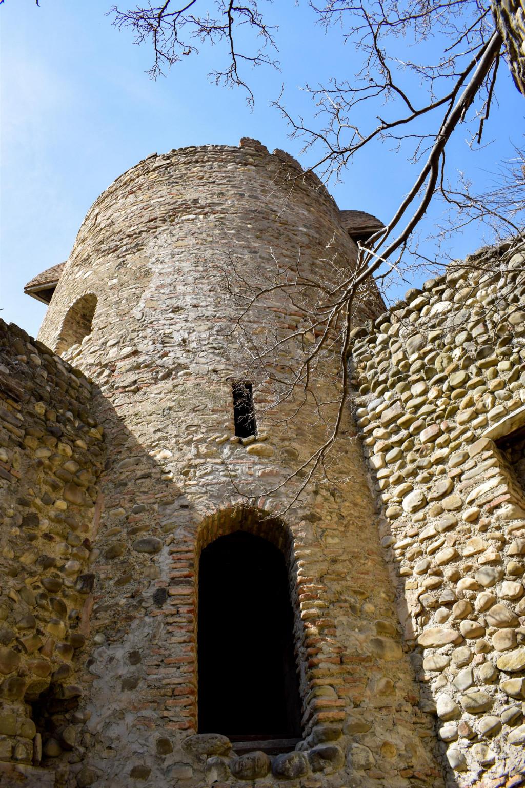 ქვემო ჭალის ამილახვართა ციხე-დარბაზის კომპლექსი