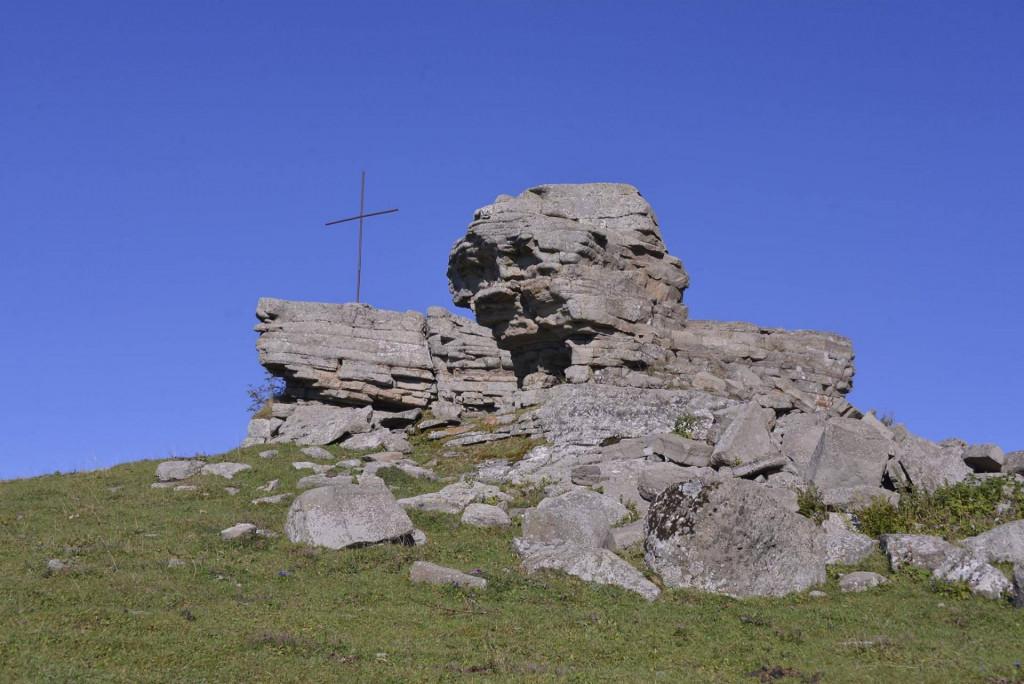ქვასაყდარა - Qvasaydara