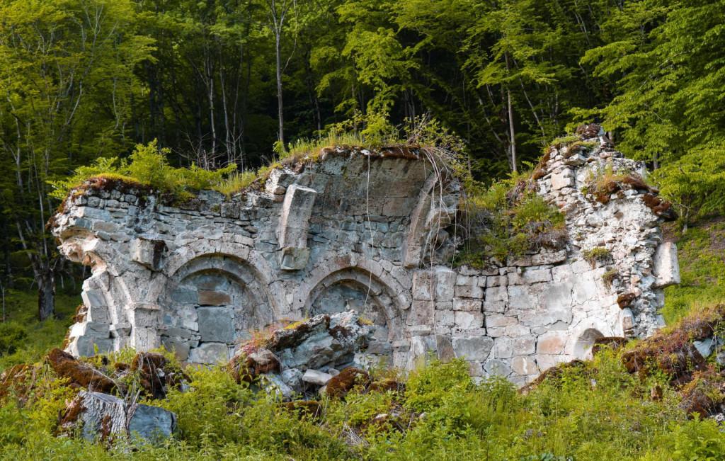 ბერისაყდრების ეკლესია და წმინდა ათანასე ათონელის სახელობის მამათა მონასტერი