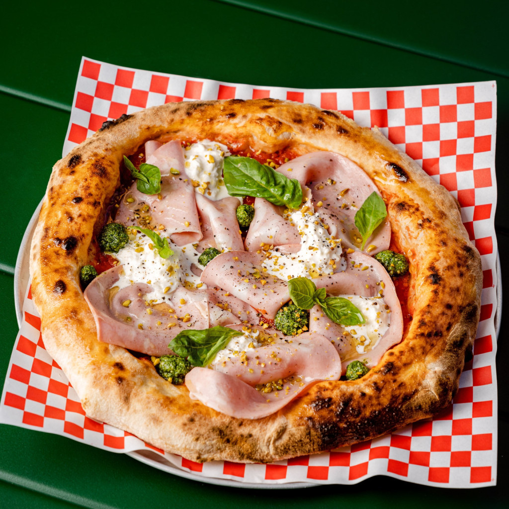 Pizza at Ratto Bistro