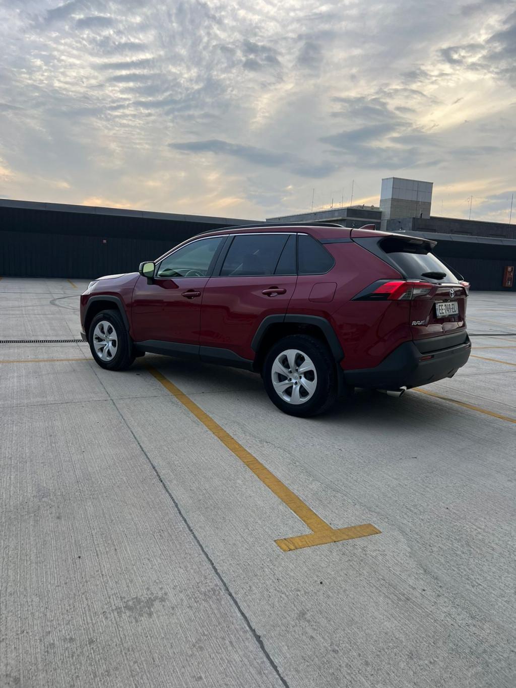TOYOTA RAV 4 | Georgian Travel Guide