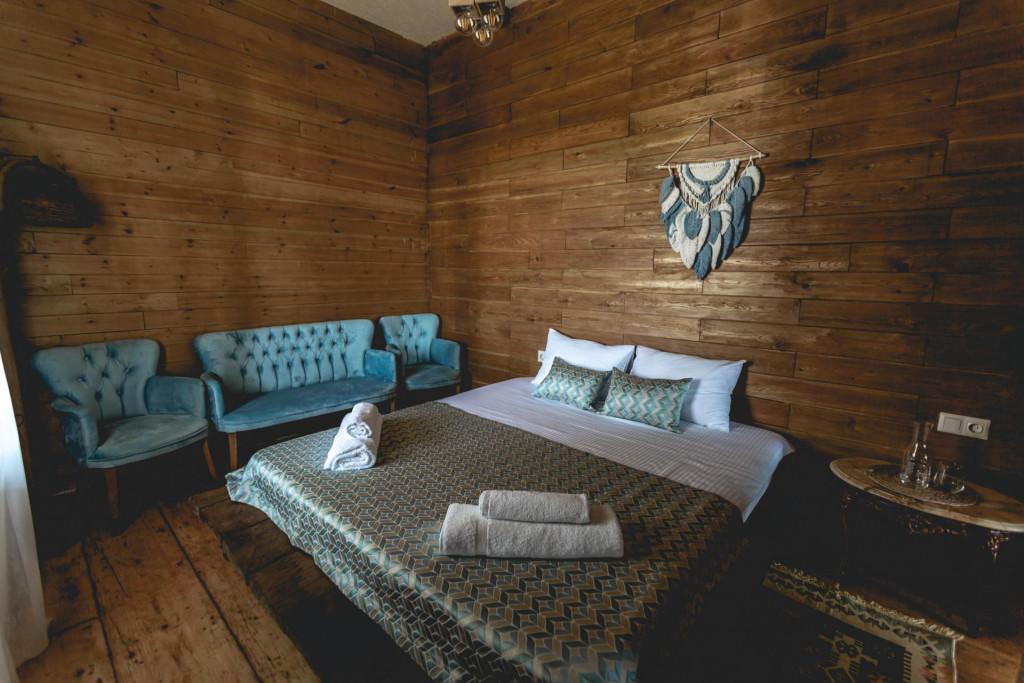 df5bdaeb-47c8-4ef4-8226-71a46e6a