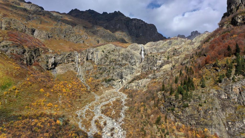 Shdugra waterfall