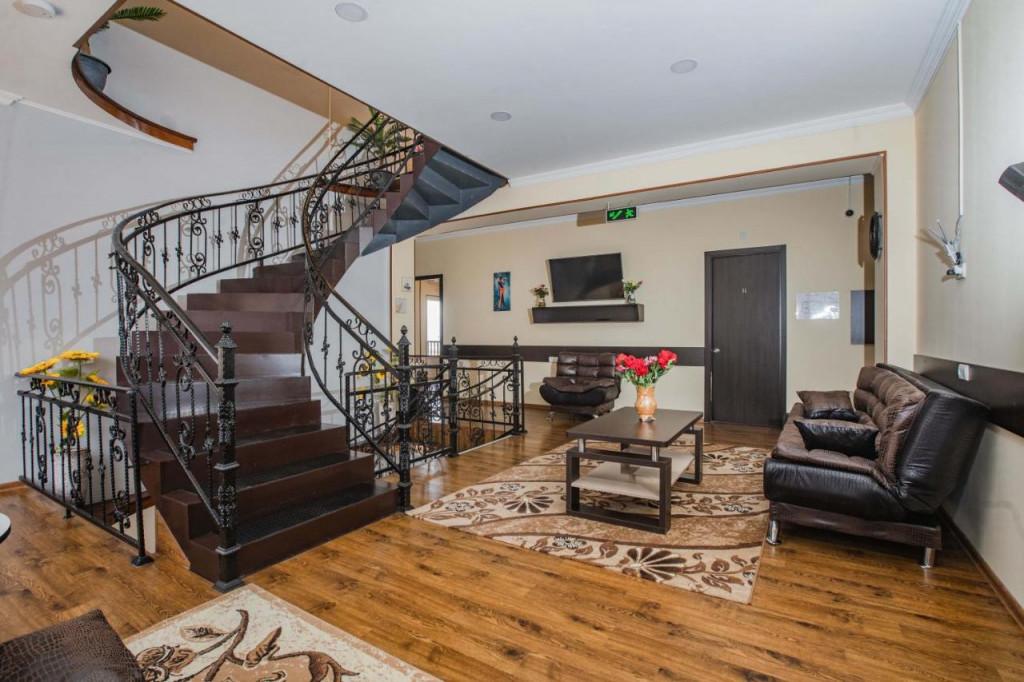 თელავ ჰოლი