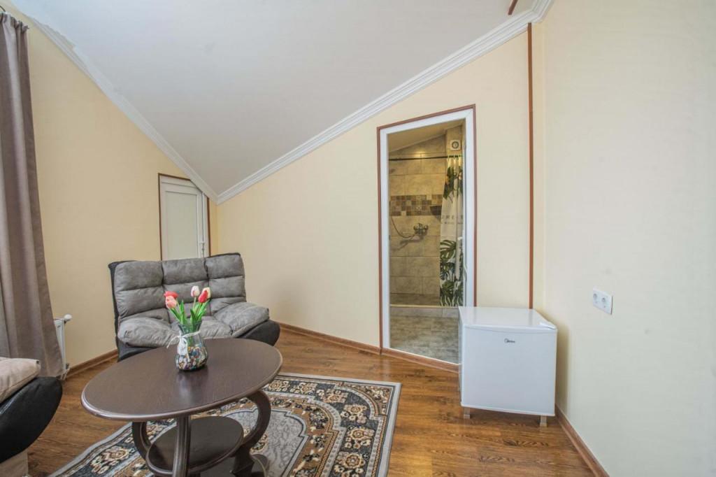 თელავ ჰოლი