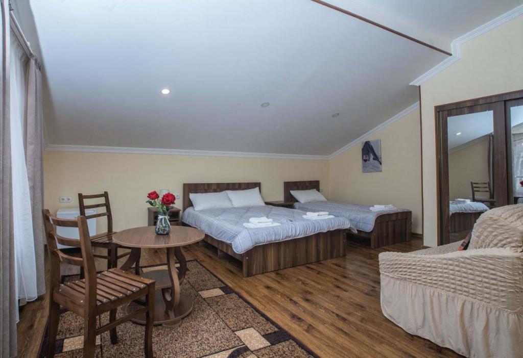 თელავ ჰოლი