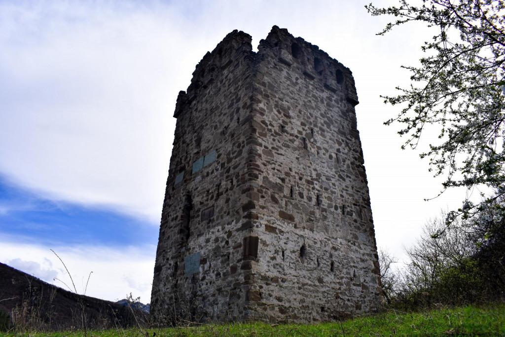 მაღალაანთ კოშკი