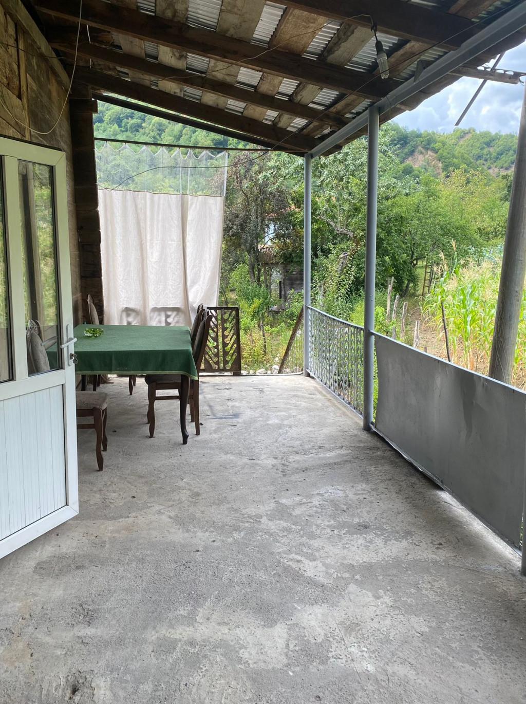 საოჯახო სასტუმრო ჭალისთავი