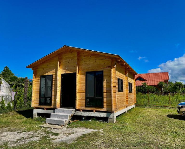 კოტეჯი შეკვეთილში