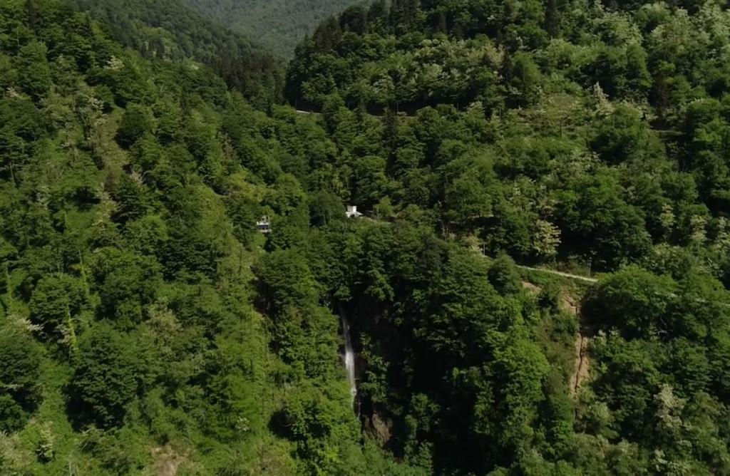 ზიპლაინi მახუნცეთში